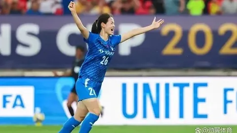 《徐彬加盟英超狼队传闻升级：秘密接触半年，锁定梦之队席位？》